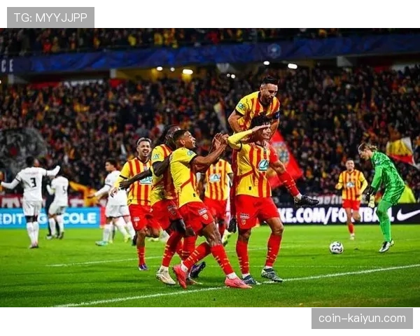 天气因素或影响尼斯vs朗斯,两队可能放弃长传改用地面传导 天气因素或影响尼斯vs朗斯,两队可能放弃长传改用地面传导